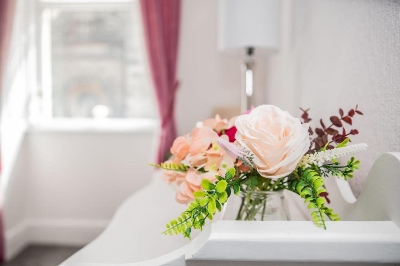 Rose Apartment 2-Bed Town Centre Apartment In Ayr Zewnętrze zdjęcie