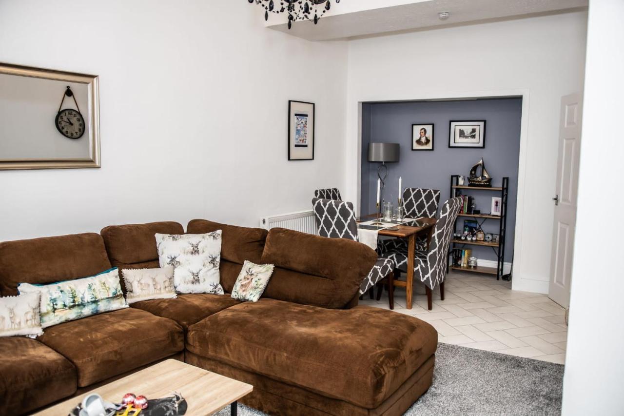 Rose Apartment 2-Bed Town Centre Apartment In Ayr Zewnętrze zdjęcie